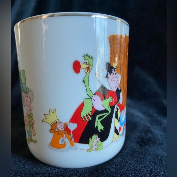 1970s VTG Walt Disney Productions Alice in Wonderland Coffee Cup Mug Metal Rim - Picture 4 of 11